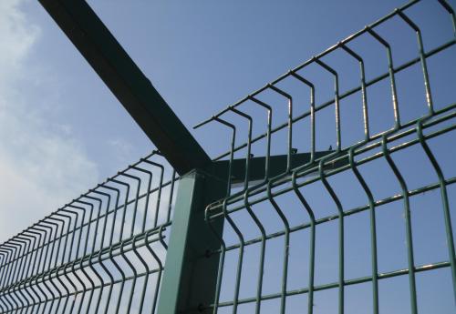 沈阳护栏网厂家：打造安全隔离屏障